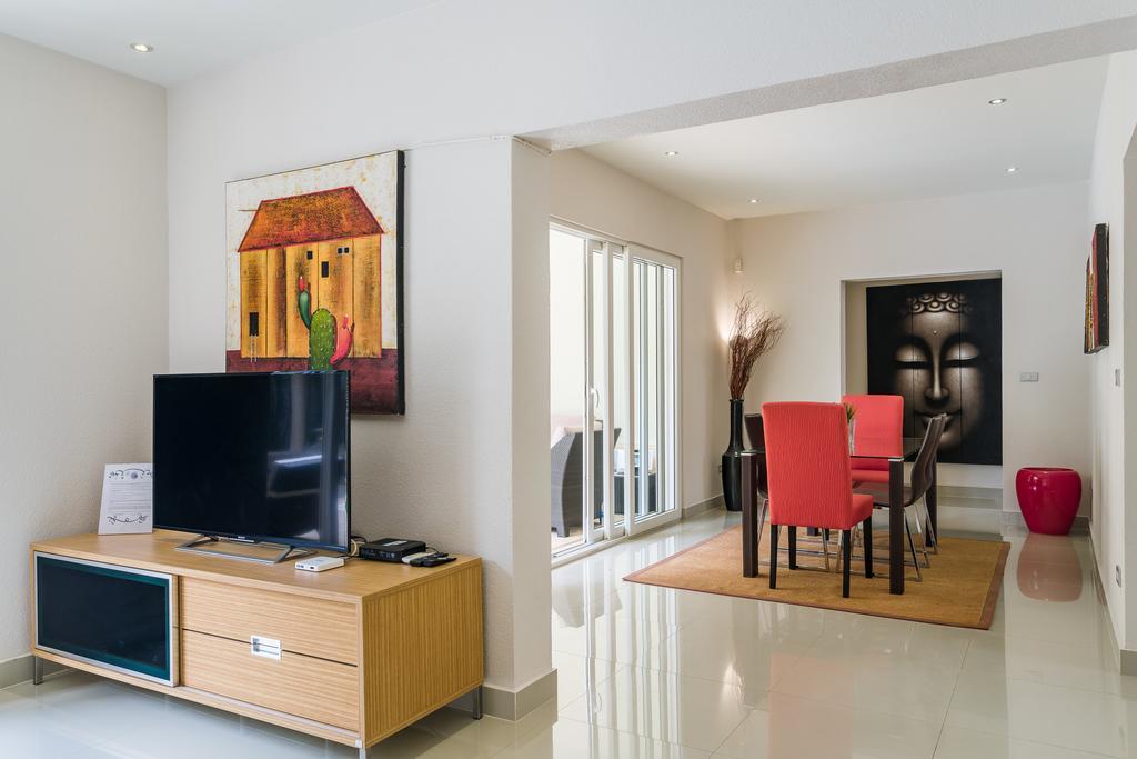 Luxury Pool 3br 6-8 Persons (adults Only) Pattaya